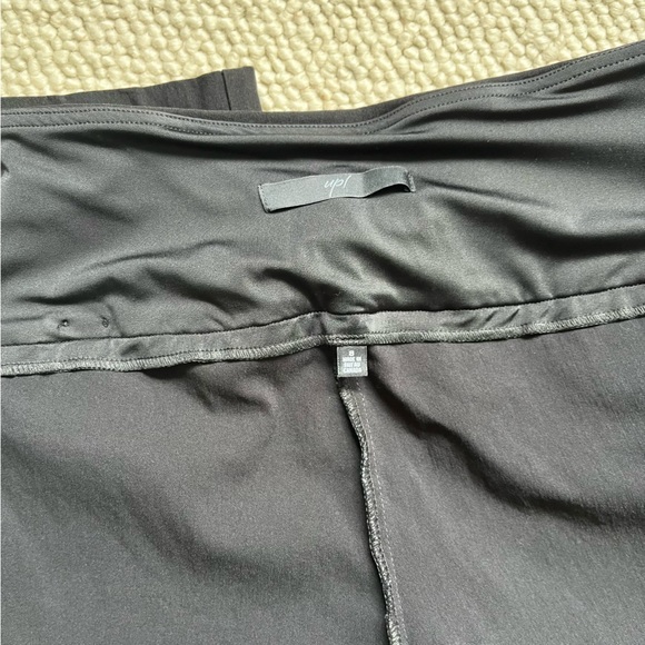 Up! Black Capri Pull-on Pant - Size 8 - Picture 6 of 10